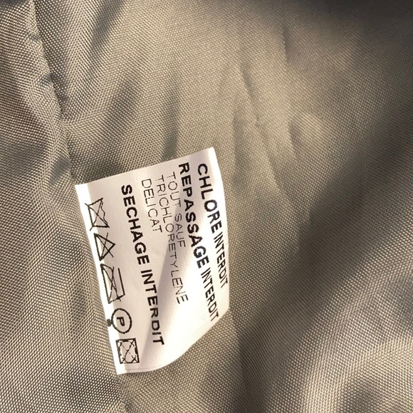 Woman’s jacket - Picture 8 of 9